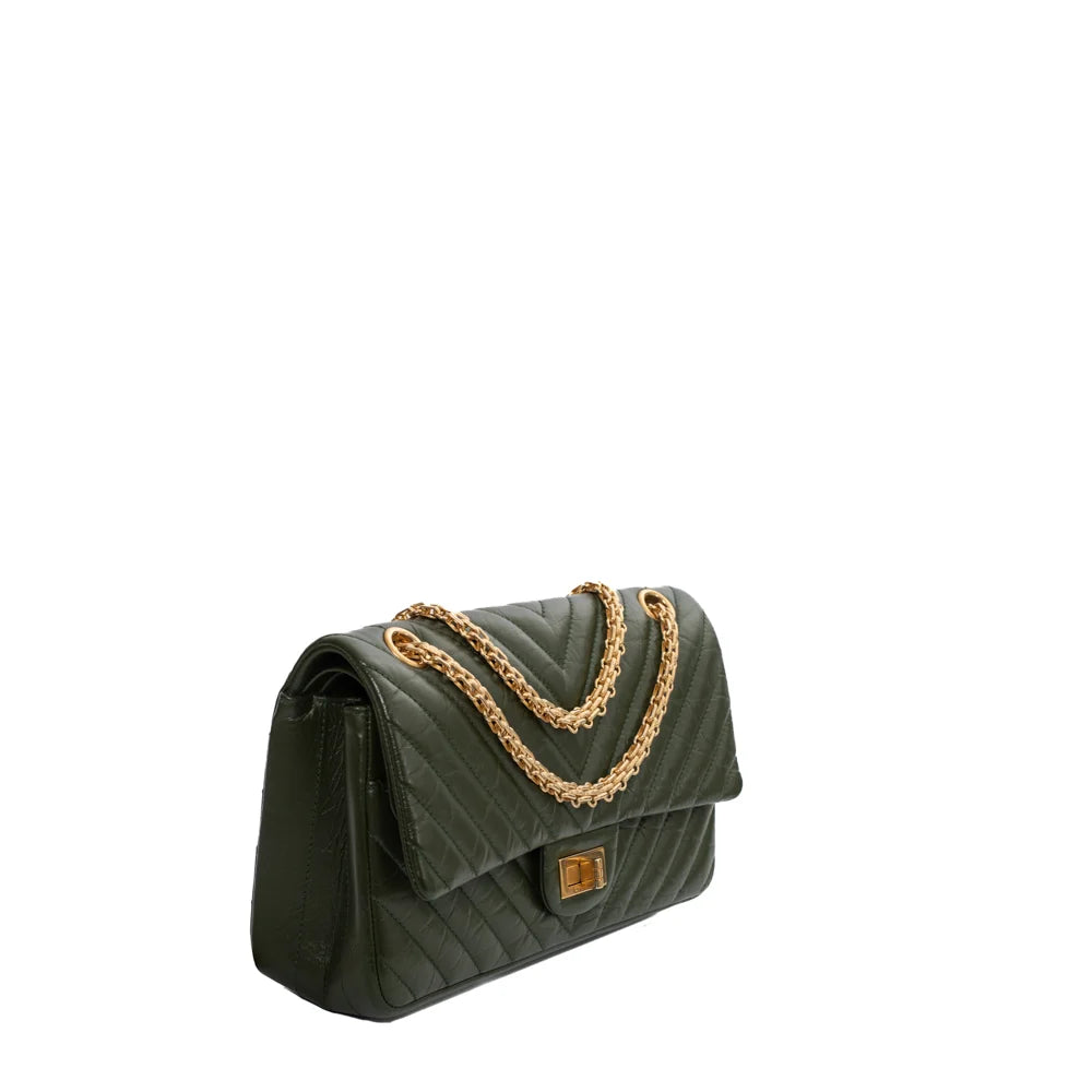 Chanel discount 2.55 green