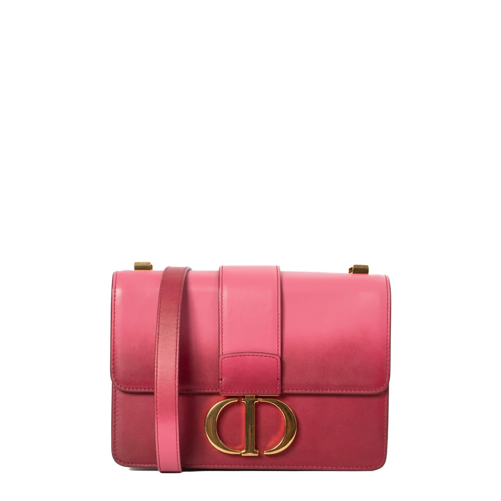 30 Montaigne Small bag in pink leather Dior Second Hand Used Vintega