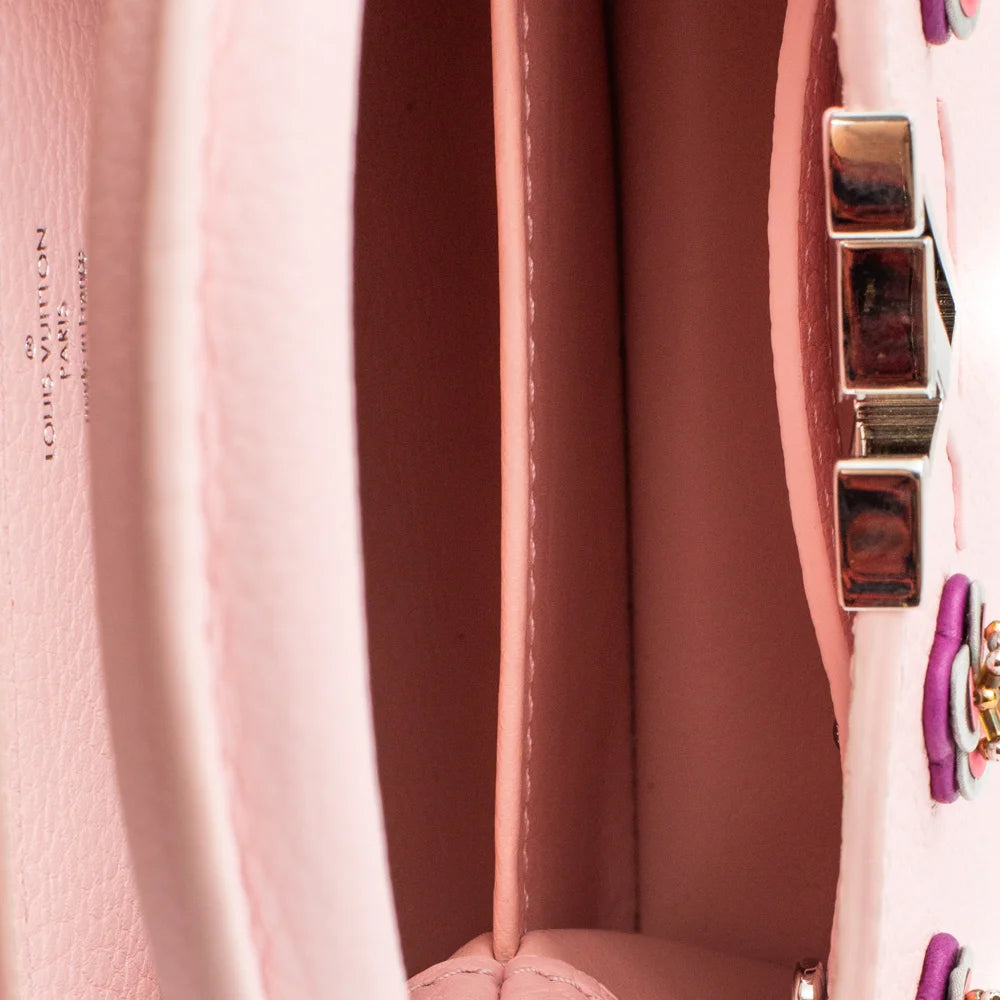 Sac Capucines Mini en cuir rose Louis Vuitton - Seconde Main / Occasion –  Vintega
