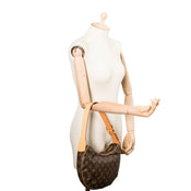 Croissant leather handbag Louis Vuitton Black in Leather - 26170171