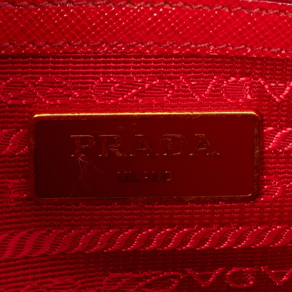 Prada bag best sale red inside