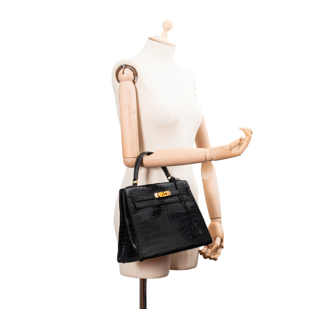 Hermès // Noir Kelly 28 Bag – VSP Consignment
