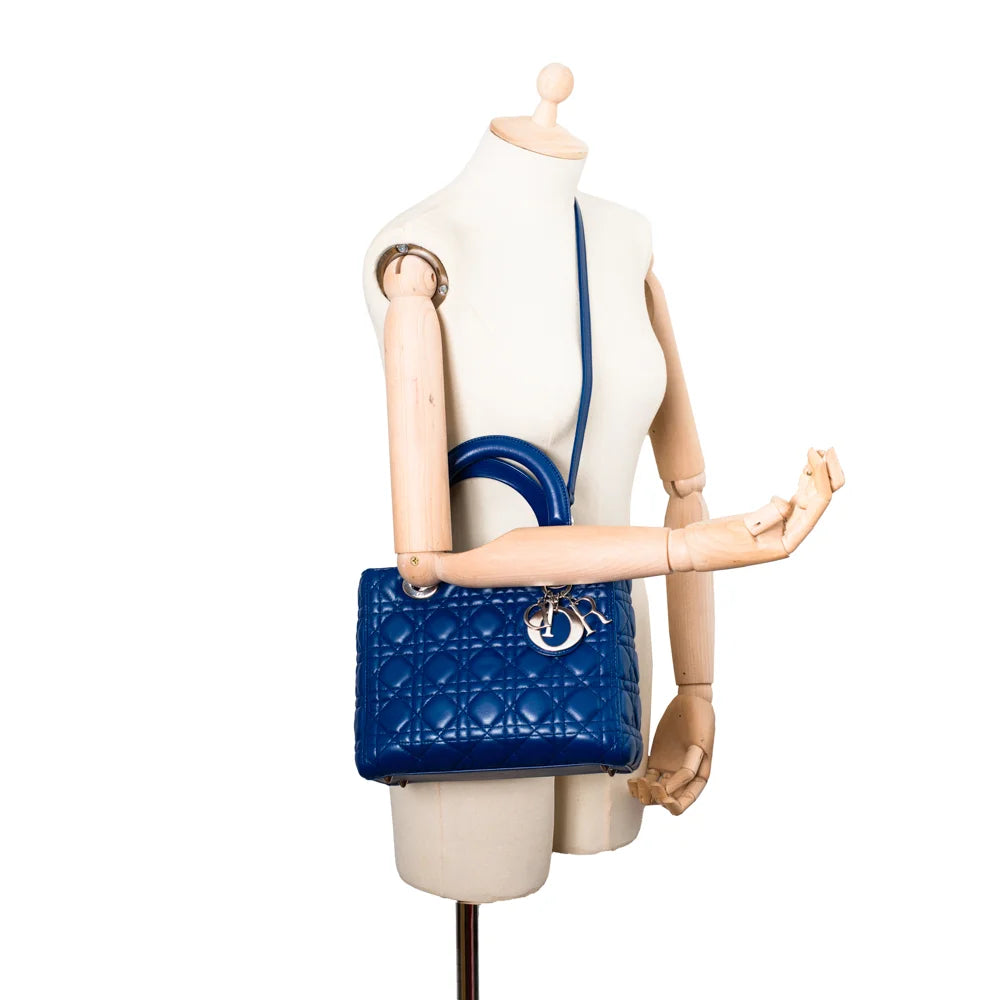 Lady Dior Medium bag in blue Dior leather - Second Hand / Used 