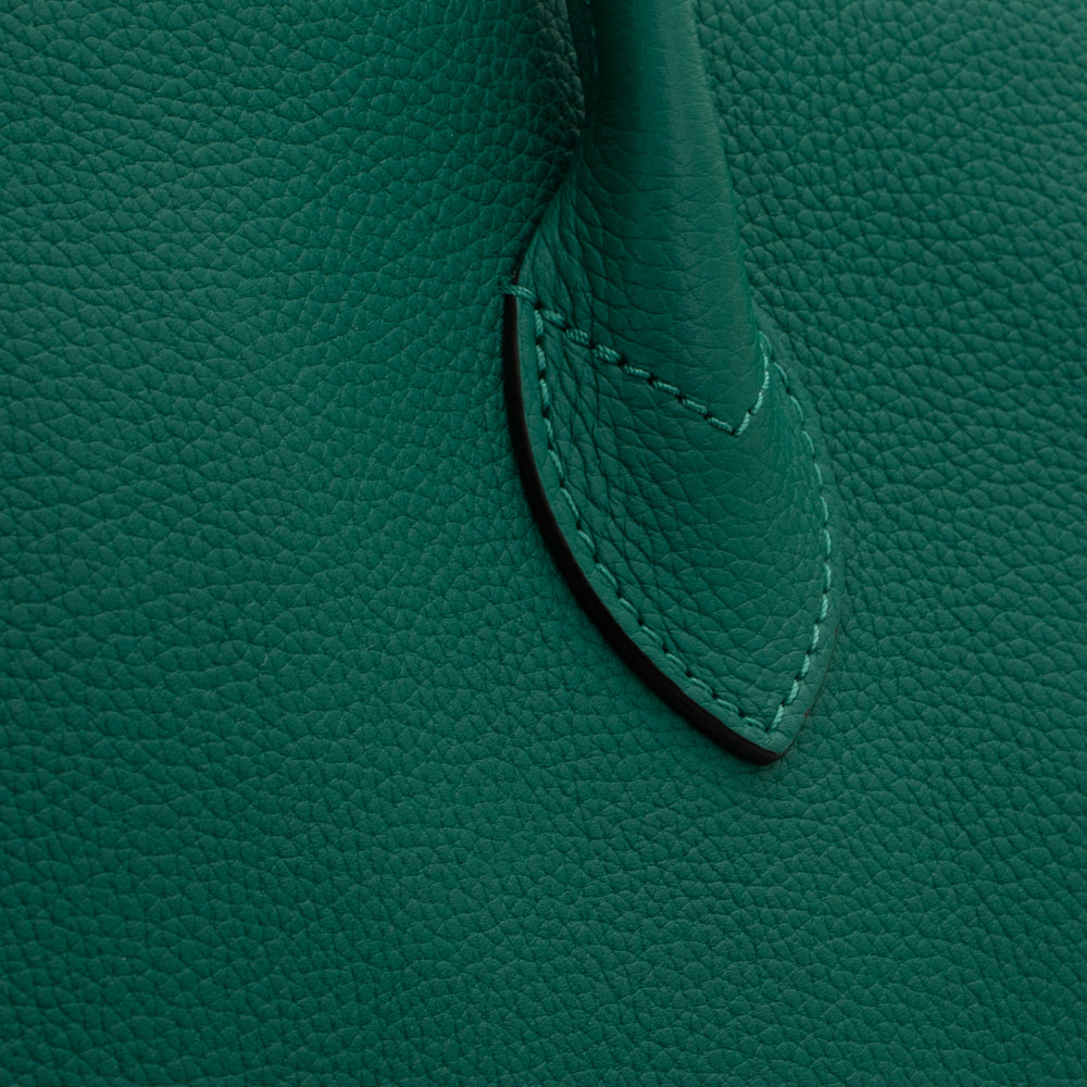 Milla MM bag in green leather Louis Vuitton - Second Hand / Used