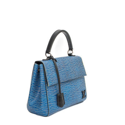 Shop Louis Vuitton EPI Cluny bb (M41312) by かなかなフェーブル