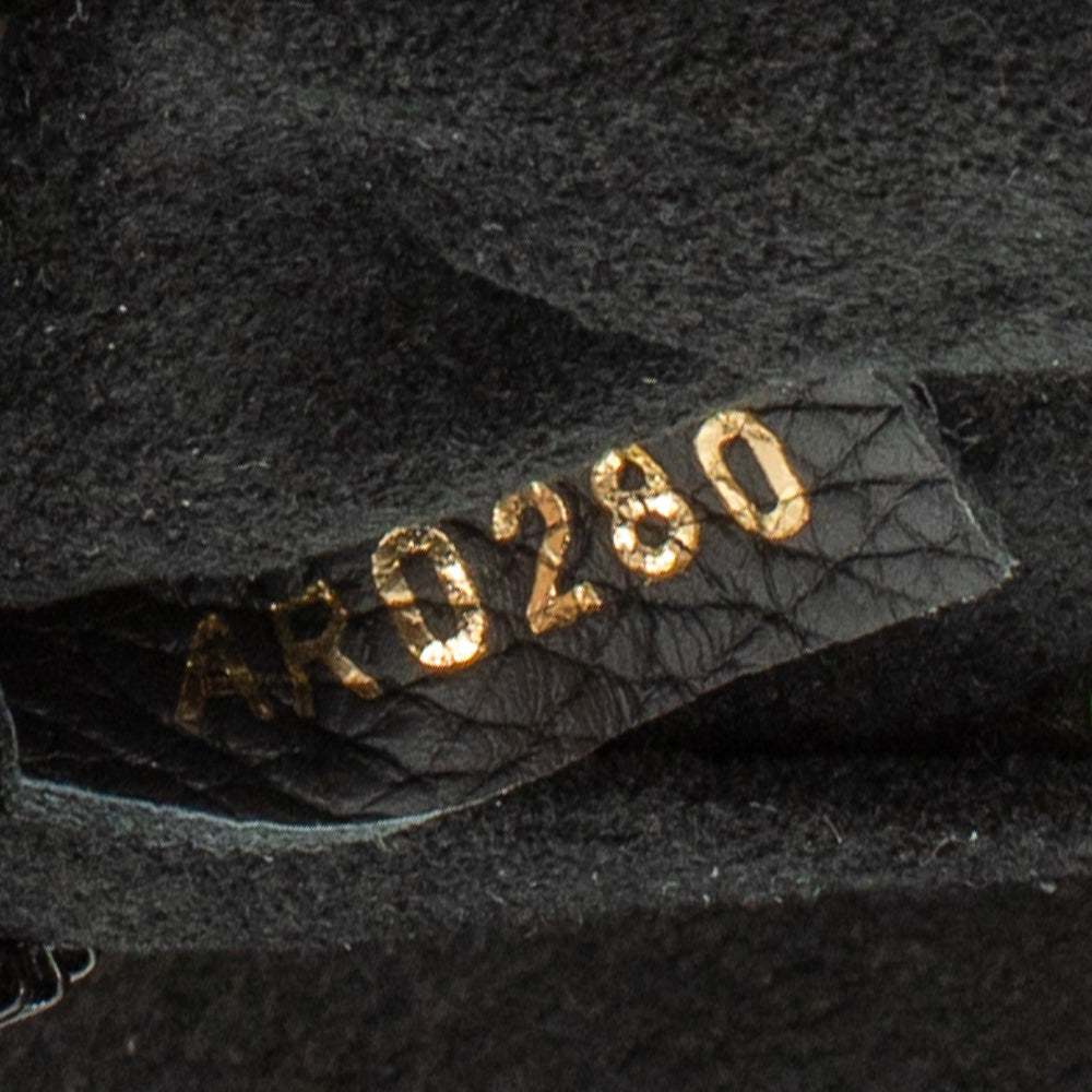 Authentic Louis Vuitton Black Calf Leather Lockme Shopper Tote Bag – Paris  Station Shop