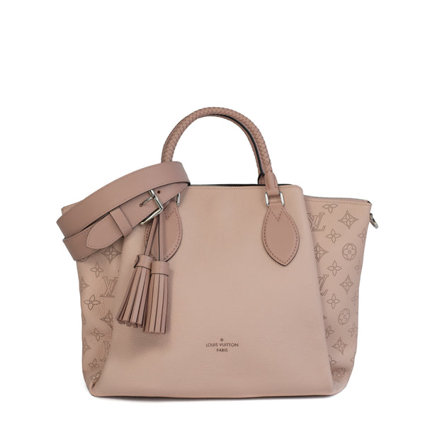 Bag Mahina Haumea pink leather Louis Vuitton - Second Hand / Occasion –  Vintega